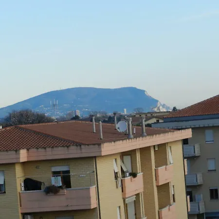 Lägenhet La Casa Arcobaleno
